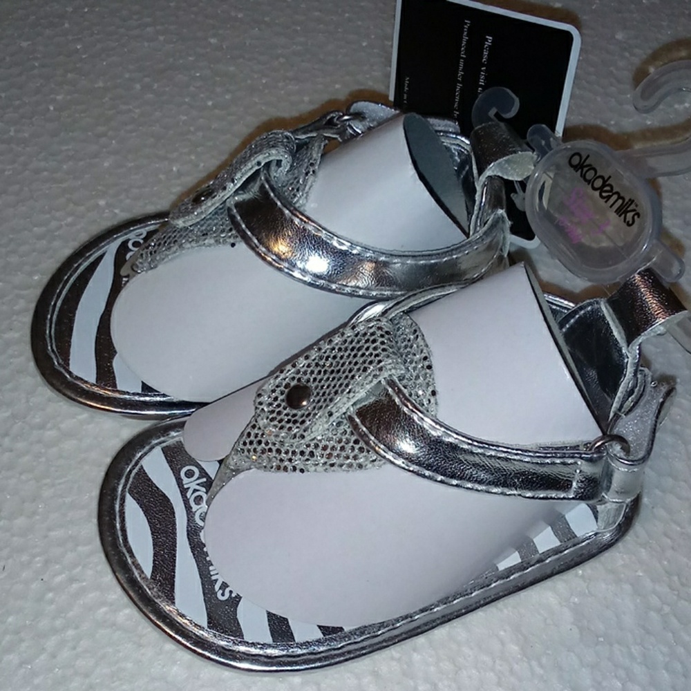 Akademiks Sparkle Thong Sandal 6-9 Month-NWT